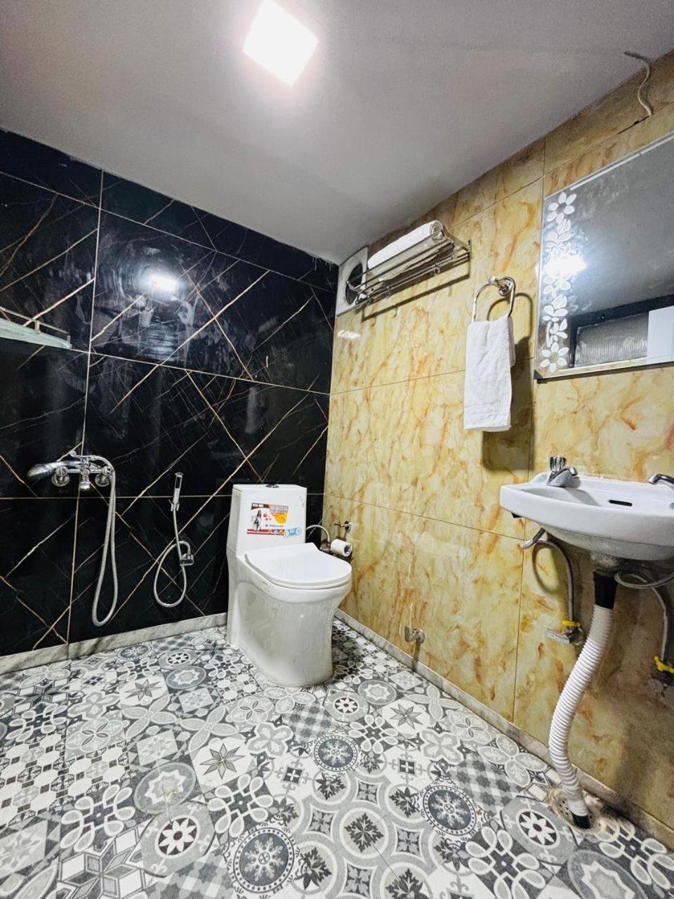 Hotel Amar Mussoorie Εξωτερικό φωτογραφία