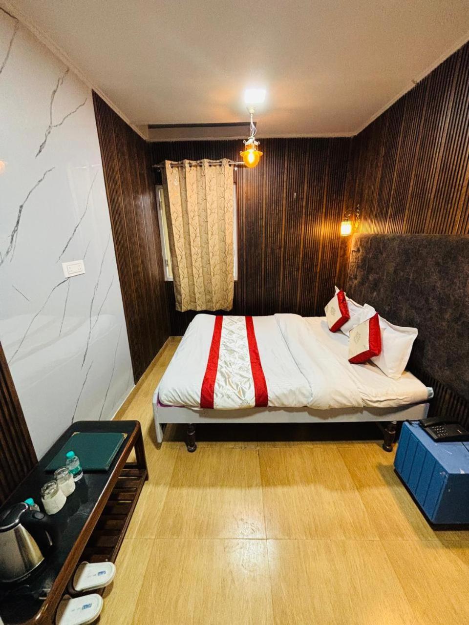 Hotel Amar Mussoorie Εξωτερικό φωτογραφία