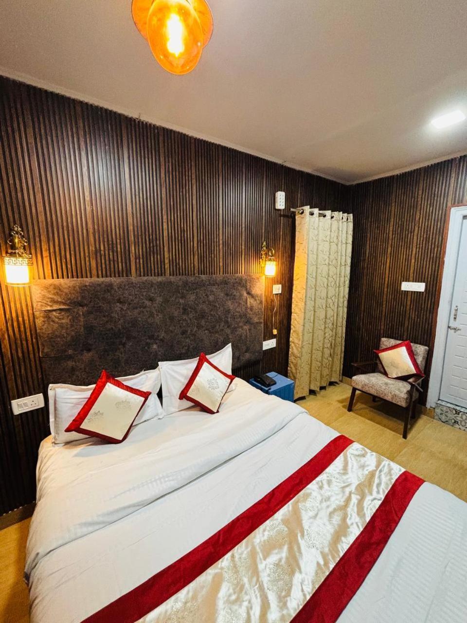 Hotel Amar Mussoorie Εξωτερικό φωτογραφία