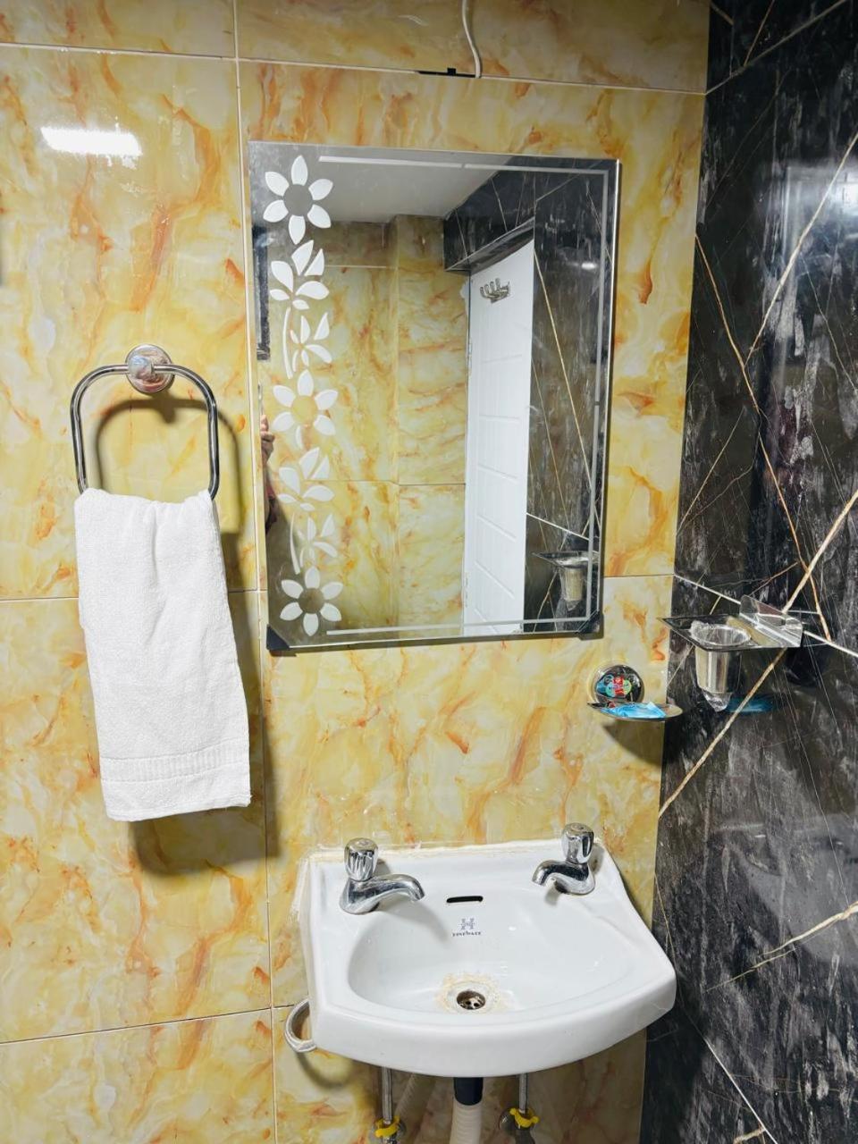 Hotel Amar Mussoorie Εξωτερικό φωτογραφία