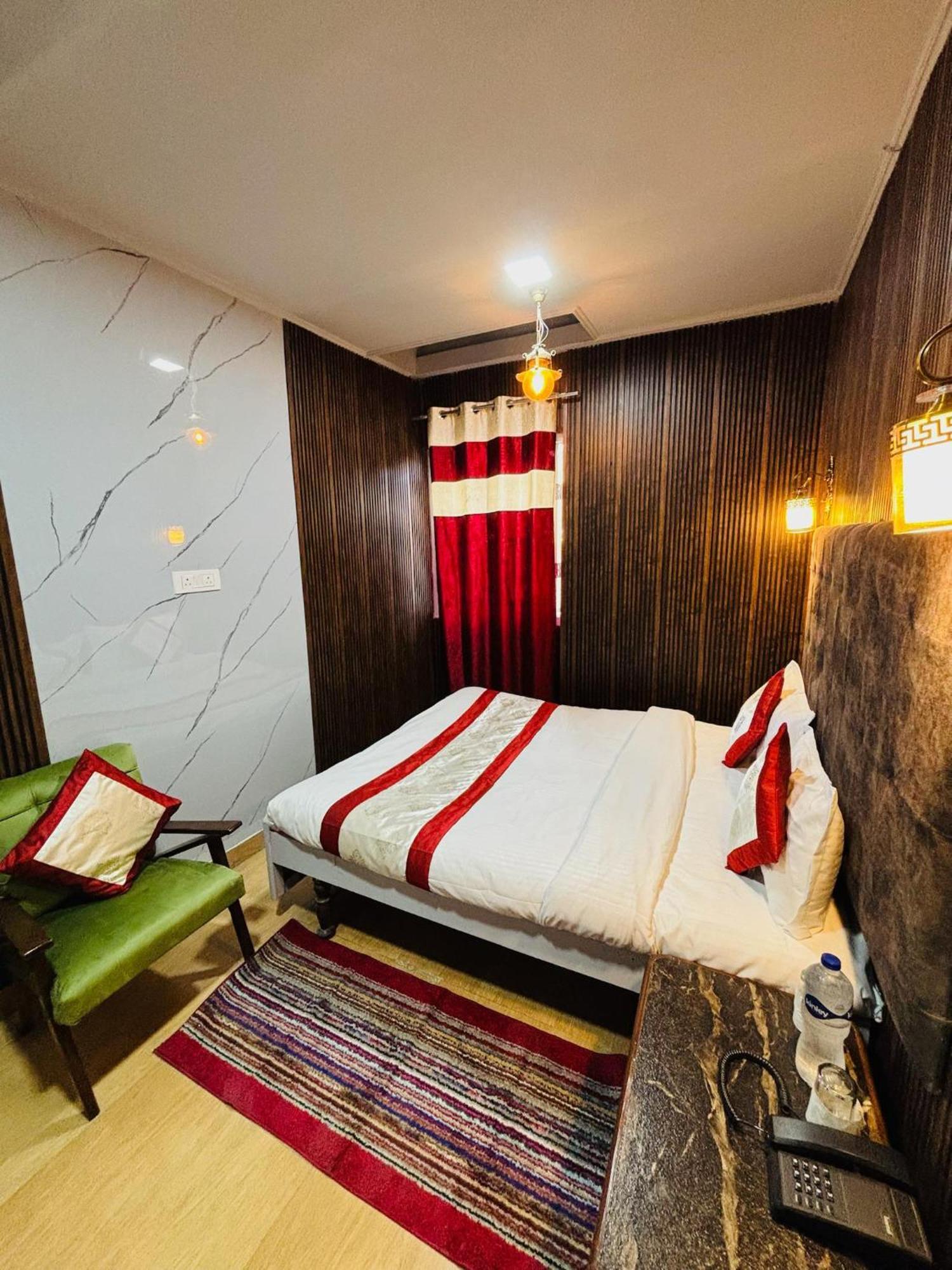 Hotel Amar Mussoorie Εξωτερικό φωτογραφία